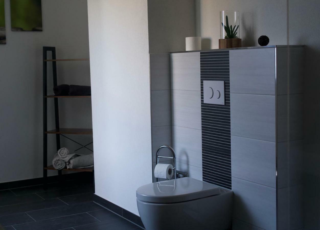 Sweet Park Appartements Rheinhausen Exterior photo